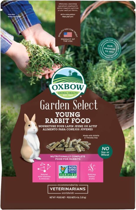 Oxbow Animal Health Garden Select Young Rabbit Food, Garden-Inspired Recipe for Young Rabbits, No Soy or Wheat, Non-GMO, Made in The USA, 4 Pound Bag